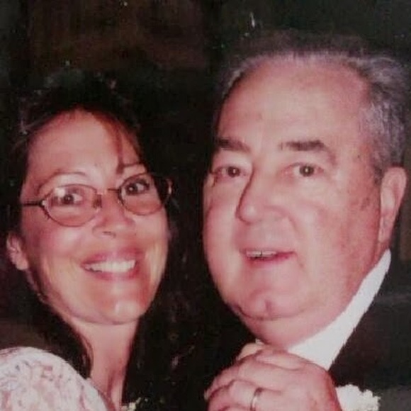 Meet your Posher, Holly - Picture 1 of 1